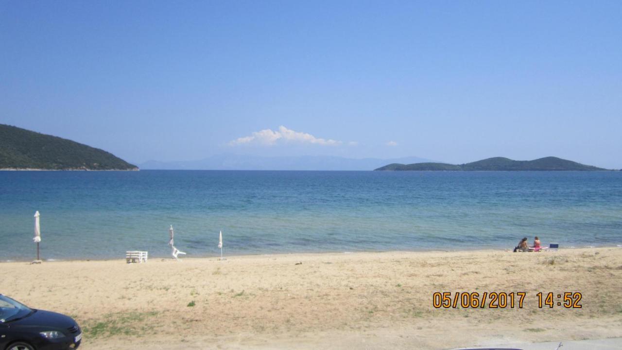 Peramos Rent House Daire Néa Péramos Dış mekan fotoğraf