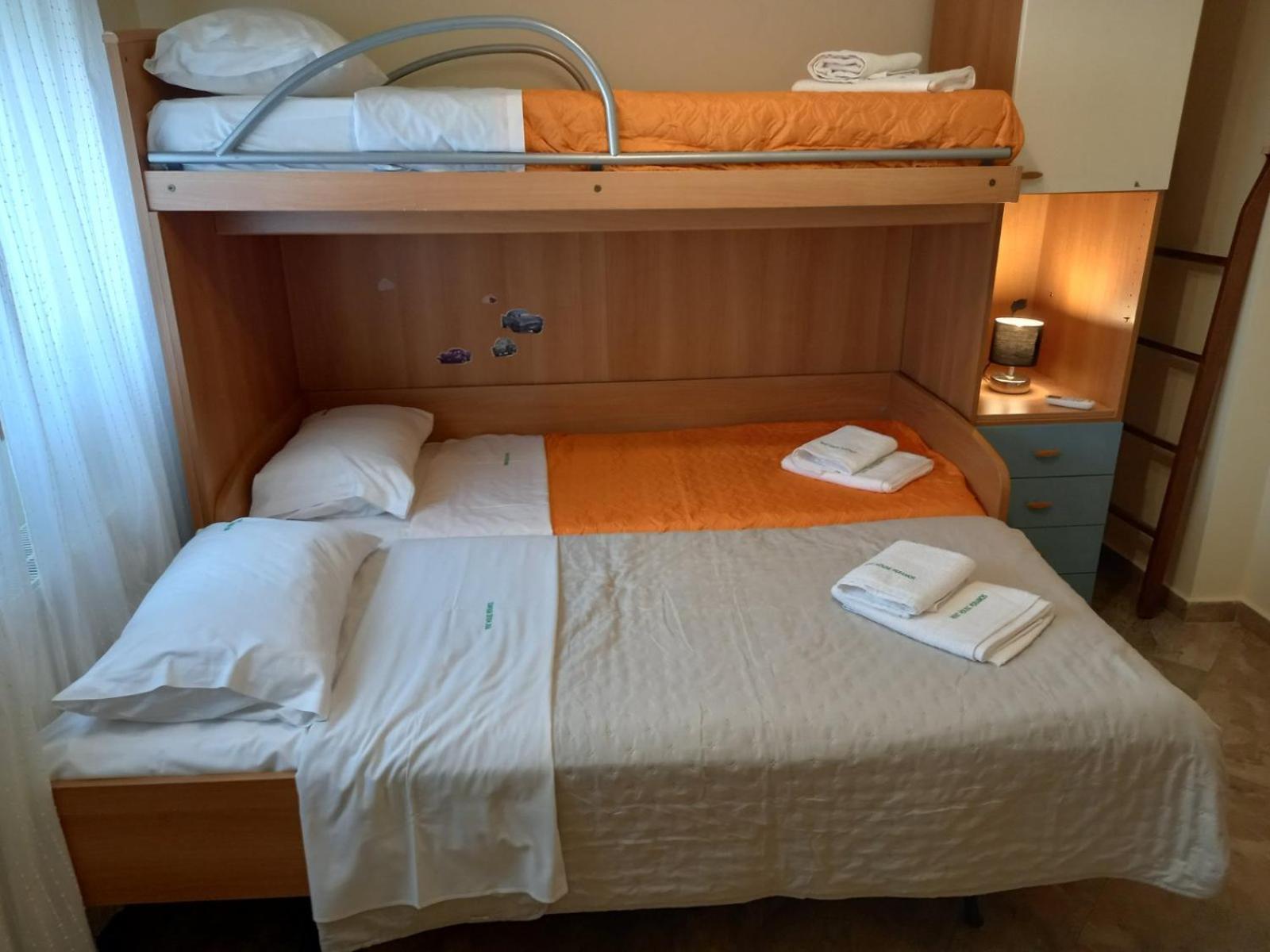 Peramos Rent House Daire Néa Péramos Dış mekan fotoğraf